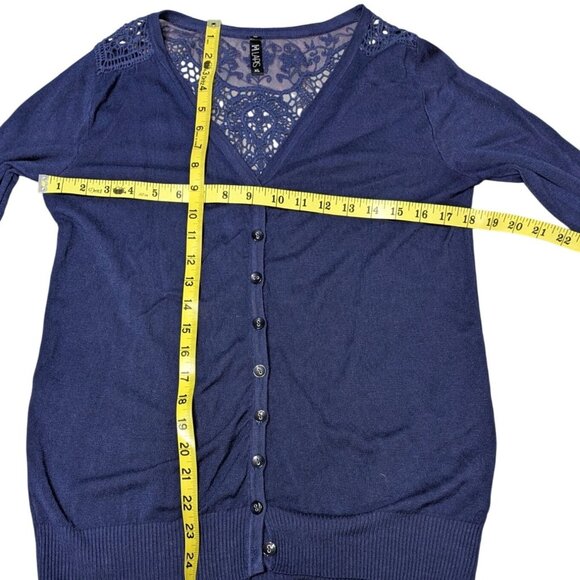 Women's Navy Blue Lace Back Cardigan Button Front XL Laps - Picture 3 of 13